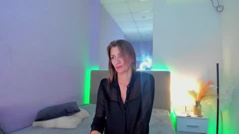 ChristyBrooks online show from September 20, 11:50 pm
