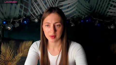 ChristyCrayme online show from January 8, 2:47 am