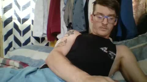 chrisvibess online show from April 3, 8:18 pm