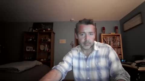 chrisw8121 online show from December 13, 10:59 pm