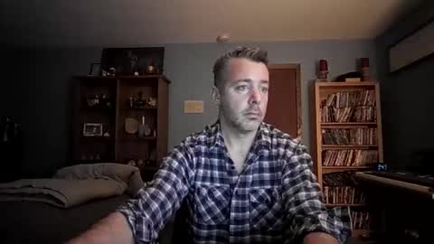 chrisw8121 online show from February 13, 9:49 am