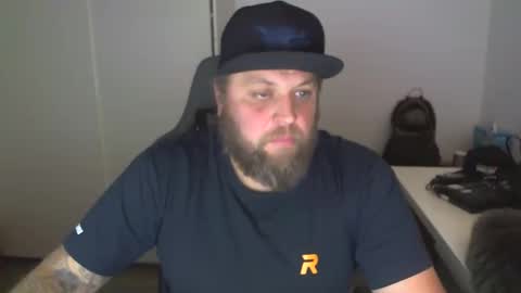 Chrizz online show from December 7, 2:24 pm