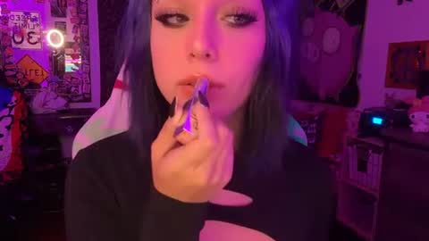 chromeheartzz online show from March 10, 3:33 am