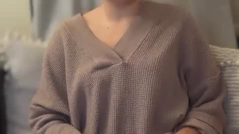 xolena zo-lee-na online show from December 22, 2:41 am