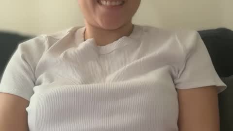 xolena zo-lee-na online show from December 22, 8:39 pm