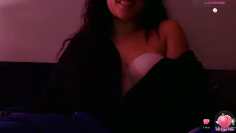 xolena zo-lee-na online show from January 7, 1:52 am