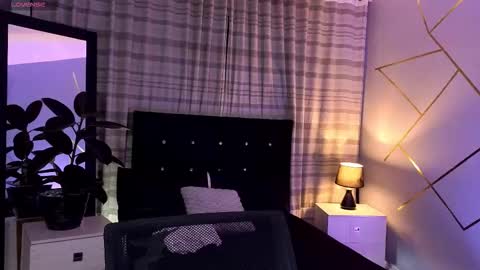 chrristopher77 online show from October 10, 4:22 am