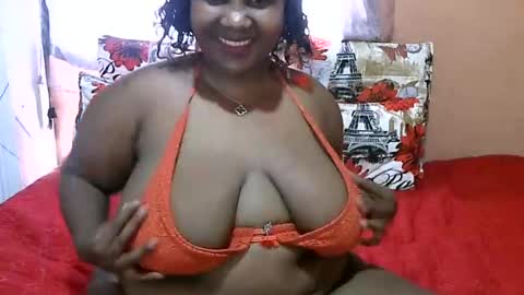 Snapshot of chubbybunnsv chatting on December 20, 12:05 pm chubbybunnsv online show from December 20, 12:05 pm