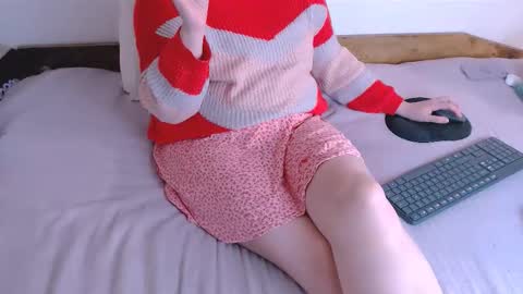 Maia online show from October 30, 8:42 pm