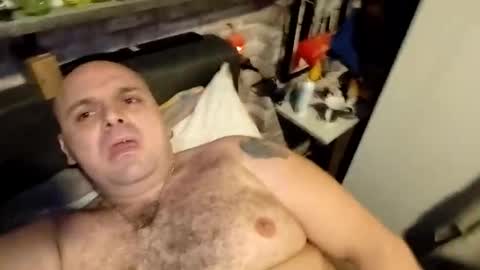 chubbyman40 online show from January 17, 7:17 pm