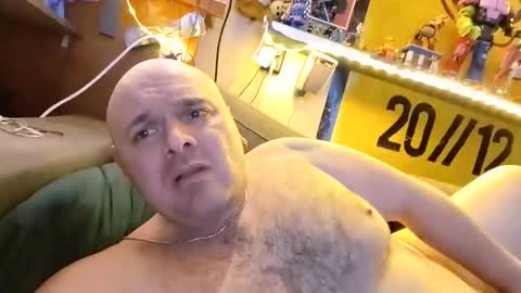 chubbyman43 online show from February 14, 10:39 pm