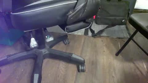 Snapshot of chubtoy chatting on February 19, 12:50 am chubtoy online show from February 19, 12:50 am