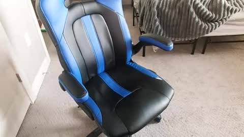 chuck online show from January 10, 4:51 pm