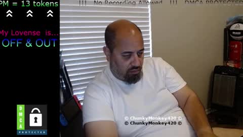 Snapshot of chunkymonkey420 chatting on February 26, 10:09 pm Spencer Smokey Bear online show from February 26, 10:09 pm