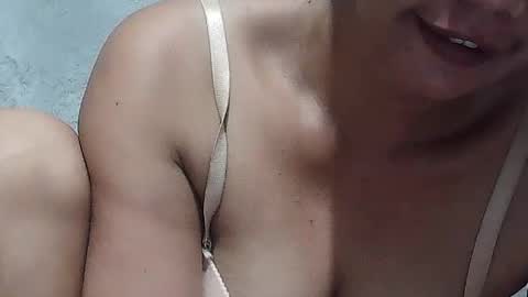 Snapshot of chuzy032094 chatting on July 2, 2:00 am chuzy032094 online show from July 2, 2:00 am