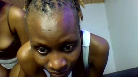 Snapshot of chynasquirt chatting on July 15, 5:29 pm Sharn online show from July 15, 5:29 pm