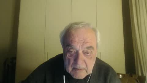 Snapshot of ciaoamoremio4 chatting on December 31, 10:45 pm ciaoamoremio4 online show from December 31, 10:45 pm