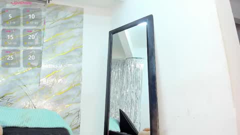 ciaraharrys online show from March 15, 9:32 pm