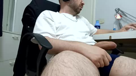 ciccioita97 online show from April 22, 8:21 pm