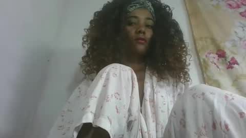 Snapshot of ciciazzhh chatting on March 2, 5:19 am ciciazzhh online show from March 2, 5:19 am