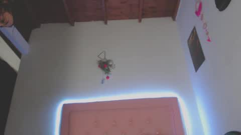 Snapshot of cicimom chatting on September 22, 2:57 am cicimom online show from September 22, 2:57 am