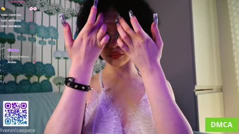   L  online show from March 19, 5:00 am