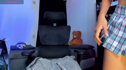 Luna and Sebas  online show from March 2, 5:08 am