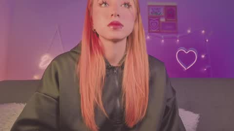 Sofi Eva and Mey online show from April 5, 2:31 am