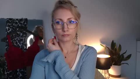 Cinderella online show from April 2, 6:00 am