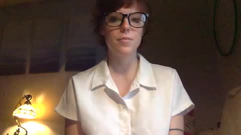 Snapshot of cindy_loo_hoops chatting on March 31, 12:49 pm sisypheanlove online show from March 31, 12:49 pm