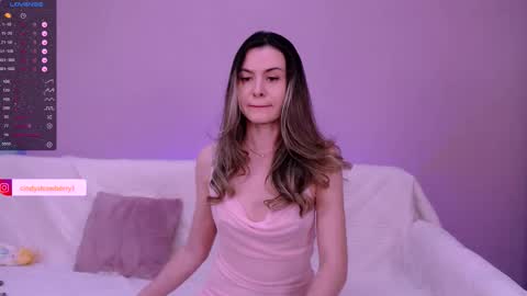 Snapshot of cindy_sweety1 chatting on February 7, 9:18 pm Cindy online show from February 7, 9:18 pm