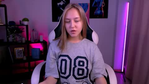 cindylovesmith online show from February 11, 3:44 am