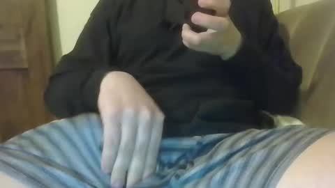 Snapshot of cinnatoasty chatting on April 16, 3:40 am cinnatoasty online show from April 16, 3:40 am