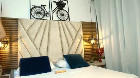 cinthiabaker online show from October 13, 11:21 am