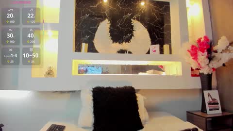 Cinthya  online show from October 24, 12:01 pm