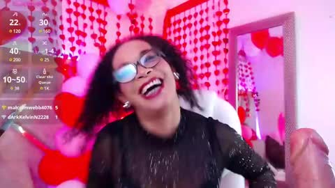 Snapshot of cintia_holms chatting on February 16, 2:43 pm Cintia online show from February 16, 2:43 pm