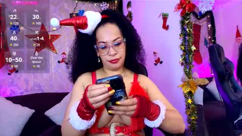 Snapshot of cintia_holms chatting on December 14, 11:48 am Cintia online show from December 14, 11:48 am