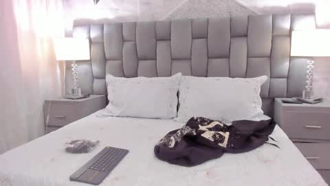 Snapshot of cintiacolins chatting on February 13, 9:06 pm CintiaCollins online show from February 13, 9:06 pm