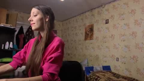 Snapshot of cirabonnet chatting on November 4, 9:19 am Lisa Salivan online show from November 4, 9:19 am