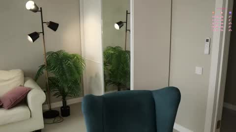 Sandy online show from October 14, 7:20 am