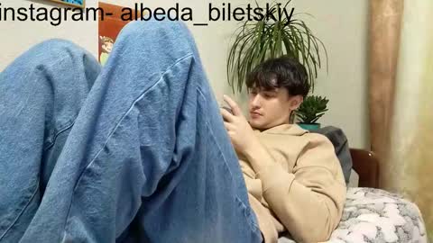 Snapshot of citrinas chatting on September 16, 3:29 am Dima online show from September 16, 3:29 am