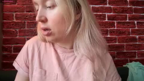 citrusblissss online show from November 13, 2:54 am