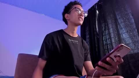 cj_davis1 online show from December 14, 7:40 pm