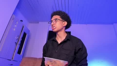 cj_davis1 online show from March 31, 2:35 am