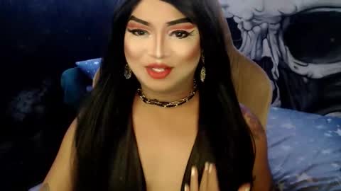 Snapshot of cj_parker69 chatting on January 9, 2:42 pm QUEEN CESS online show from January 9, 2:42 pm