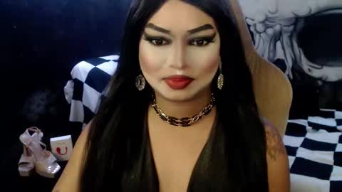 Snapshot of cj_parker69 chatting on January 15, 3:49 pm QUEEN CESS online show from January 15, 3:49 pm