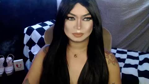 Snapshot of cj_parker69 chatting on February 8, 12:52 pm QUEEN CESS online show from February 8, 12:52 pm