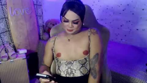 Snapshot of cj_parker69 chatting on April 15, 12:50 am QUEEN CESS online show from April 15, 12:50 am