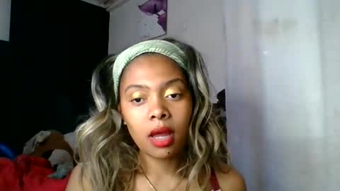 Snapshot of ckamilla45 chatting on September 13, 5:07 am ckamilla45 online show from September 13, 5:07 am