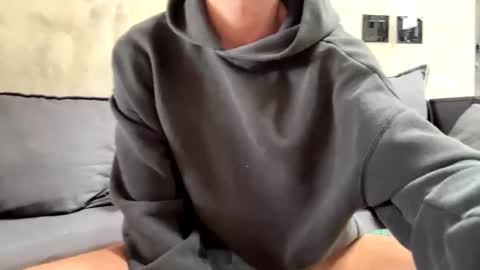 ckeefer96 online show from October 18, 7:36 pm